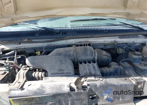 2002 Ford E-250 Commercial z USA, uszkodzony, nr VIN 1FTPE24222HB04145